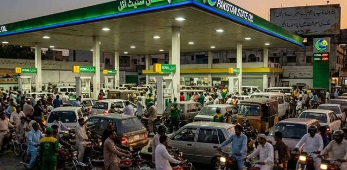 پیٹرول اور ڈیزل کی قیمتوں میں کمی