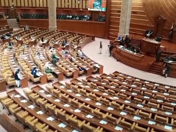 پاکستان تحریک انصاف کا پنجاب اسمبلی کے بجٹ اجلاس میں شرکت